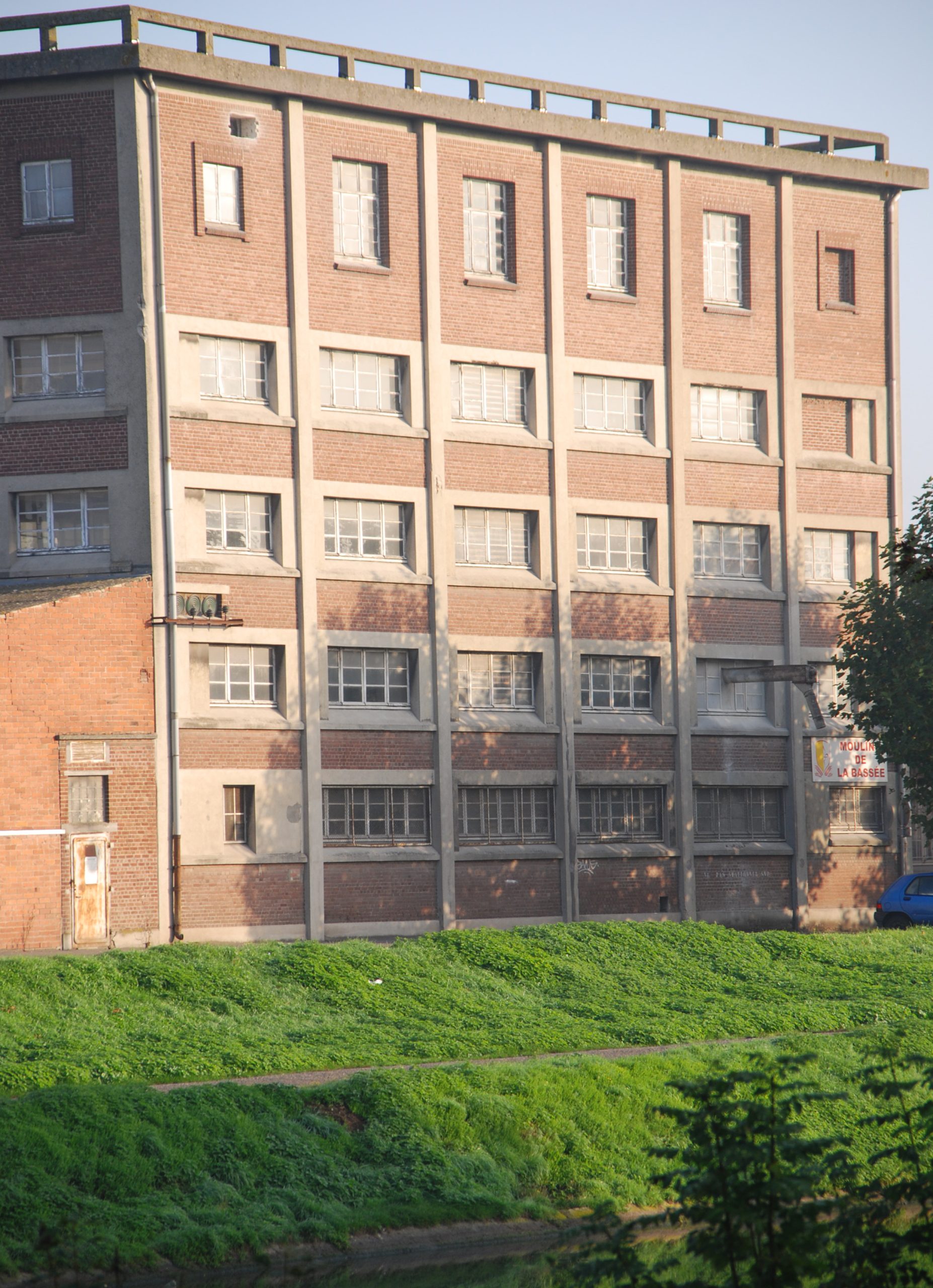 Photo de la façade du bâtiment
